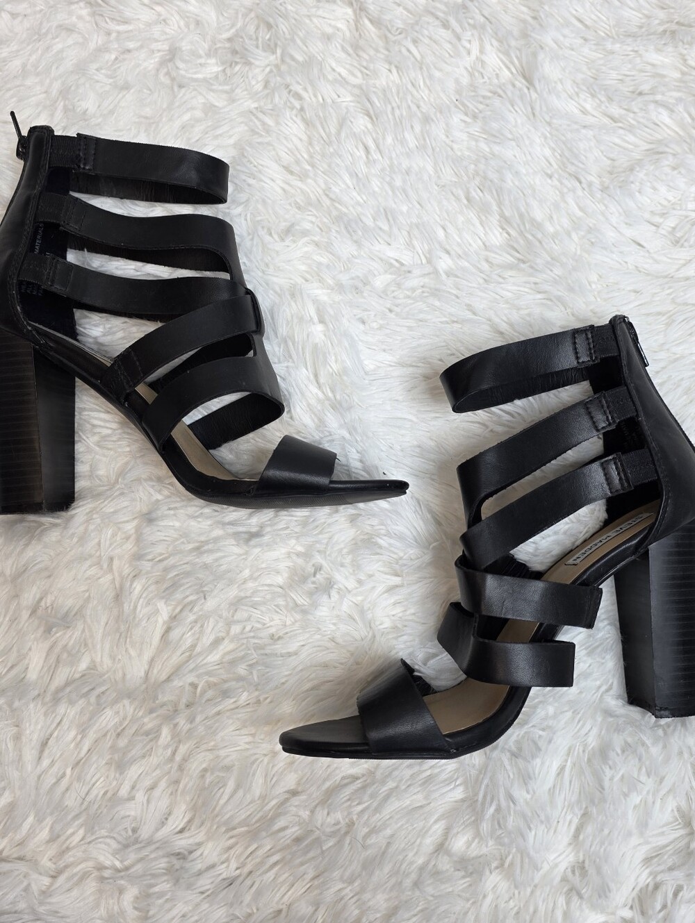 Steve Madden Black Leather Strappy Heeled Gladiators / Sandals Size 10M